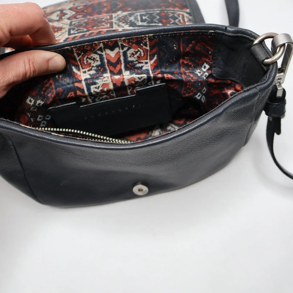 Sanctuary‎ Hero Signature Flap Shoulder Bag Black Leather Zip Small Crossbody